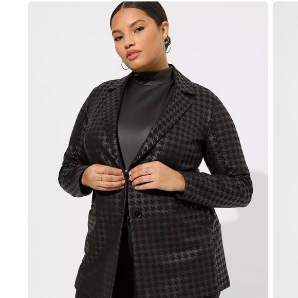 NWOT Torrid Studio Luxe Ponte Relaxed Blazer, black Houndstooth Size 00 M/L - Picture 1 of 15